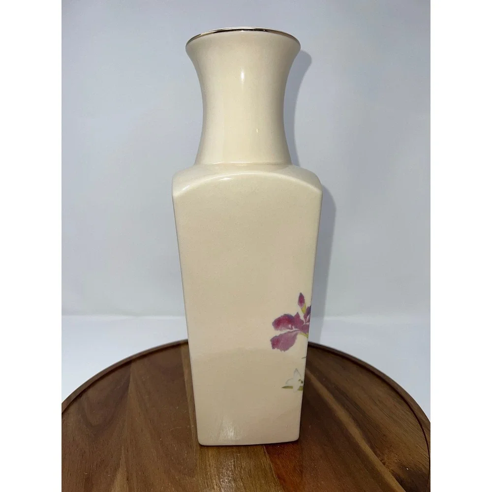 Vintage Japan Iris Bird Vase Cream Gold Trim Decorative Tabletop Display